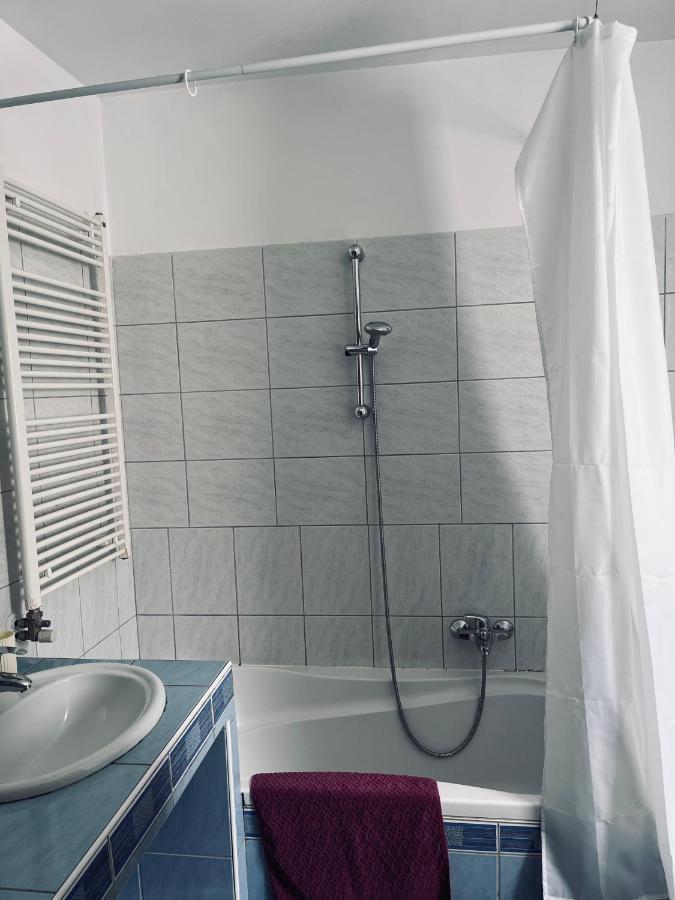 Busija Apartman *
