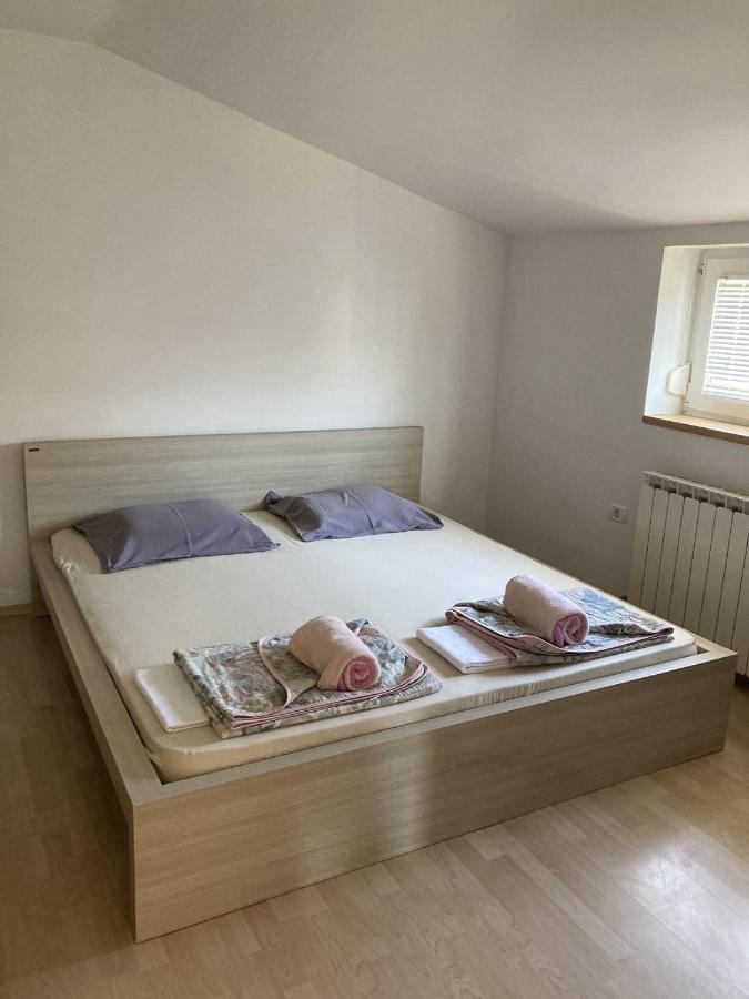 Busija Apartman *