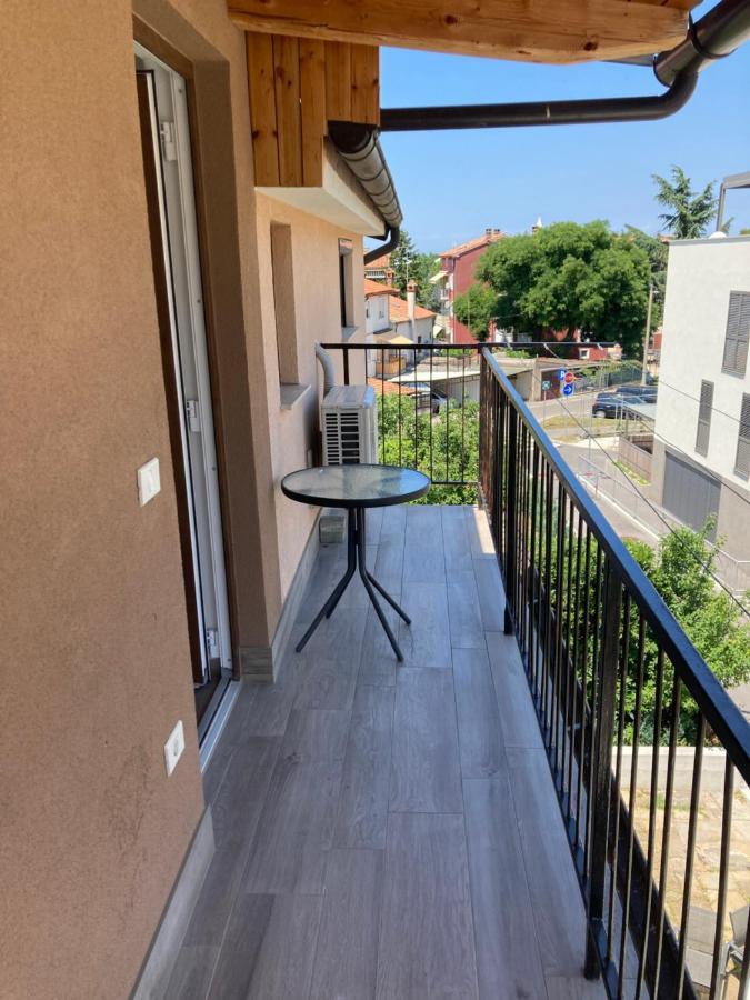 Busija Apartman *